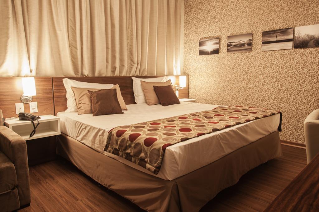 Class Hotel Pouso Alegre Exterior photo