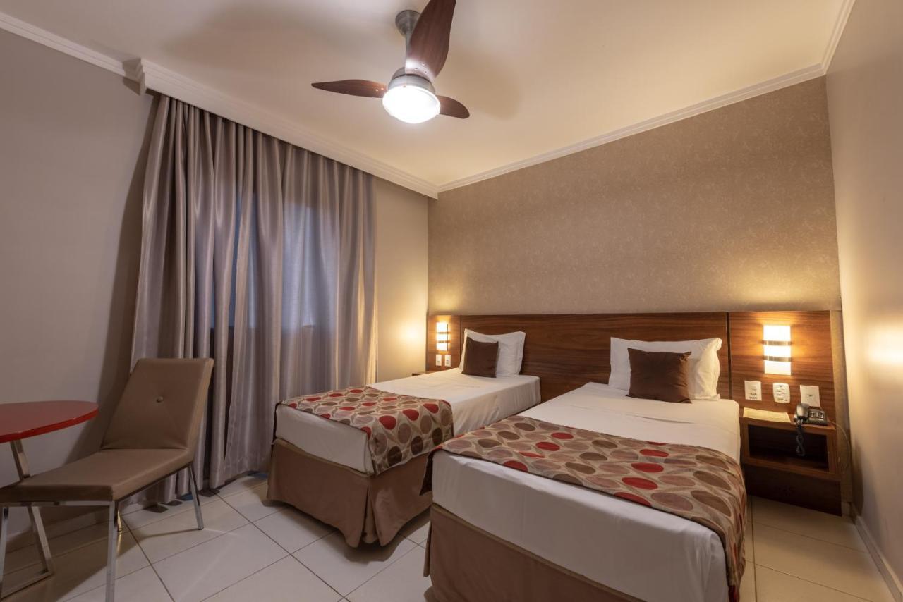 Class Hotel Pouso Alegre Exterior photo